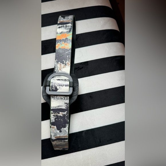 Balenciaga waist belt. 75 length. Adjustable. main image 4